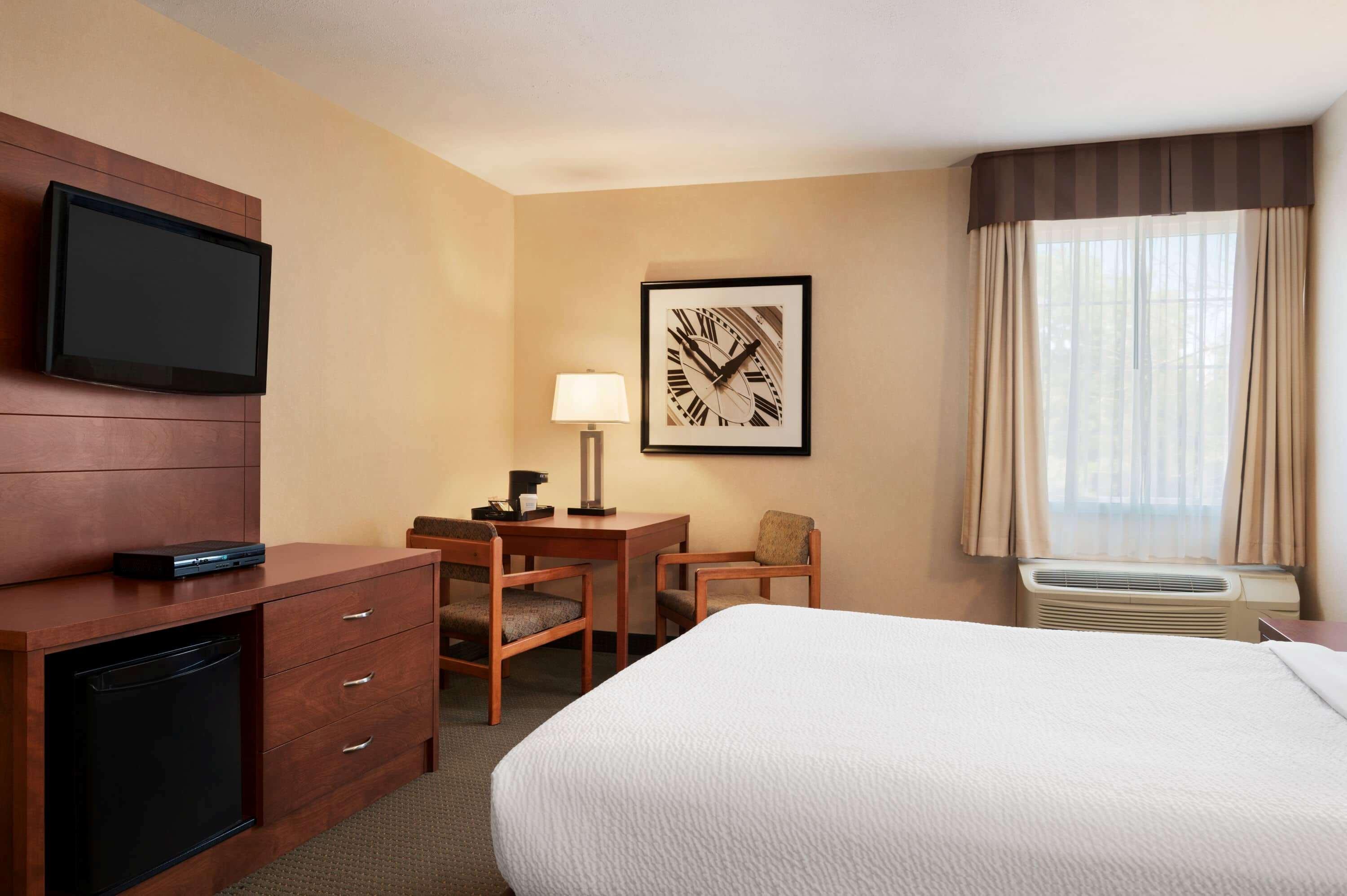 Days Inn By Wyndham Guelph Exterior foto
